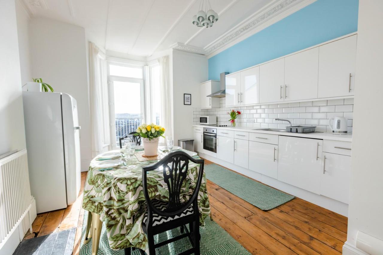 5-Bed House With Distant Sea Views In Plymouth Villa Exterior foto